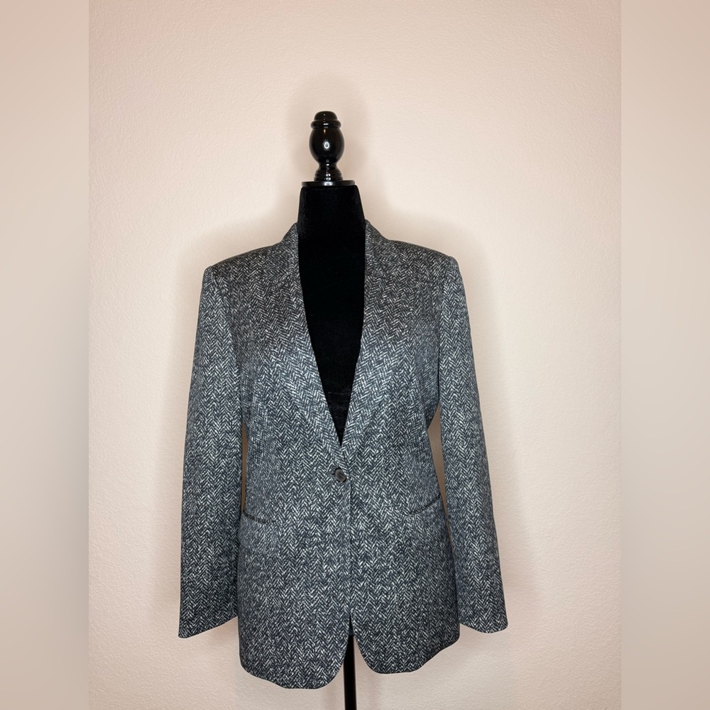Michael Kors Women's Black and White Blazer